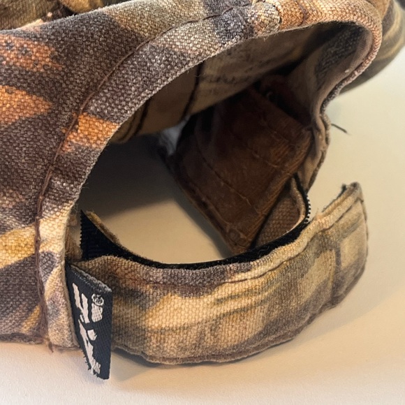 A&E Duck Dynasty distressed hat / cap. Soft and comfortable. Velcro closure. O/S - Picture 7 of 7